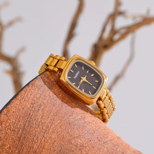 Relógio Fashion Black À Prova D 'Água Banhado a Ouro 18K