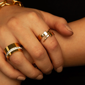 Anel Nara com Zircônia Banhado a Ouro 18K