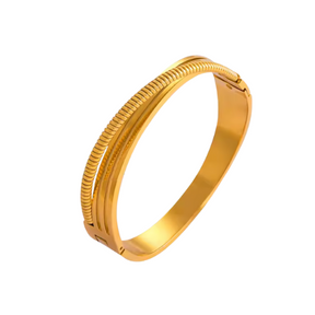 Bracelete Arco Trancado Banhado a Ouro 18k