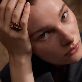 Anel Folha Ajustável Banhado a ouro 18K