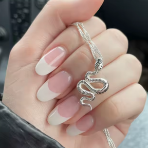 Colar Pingente Cobra Prata