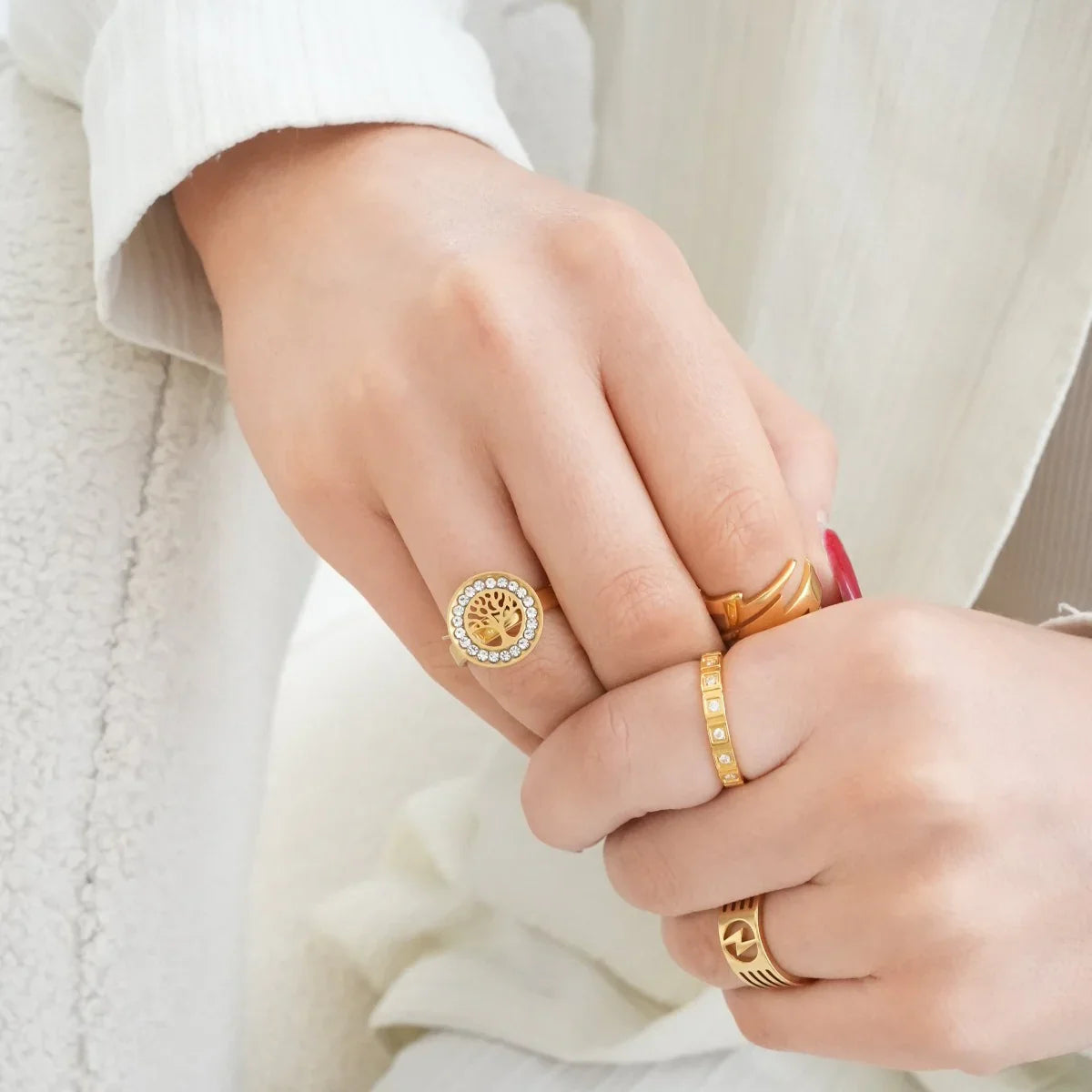 Anel Árvore da Vida com Zircônia Banhado a Ouro 18k