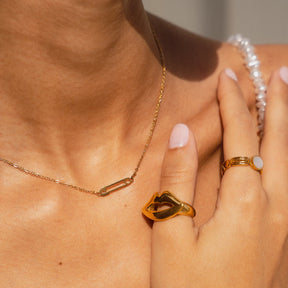 Anel Boca Banhado a Ouro 18k