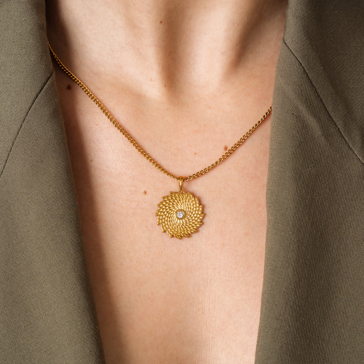 Colar Pendente Albany Banhado a Ouro 18K