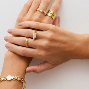 Anel Luma com Zircônia Banhado a Ouro 18k