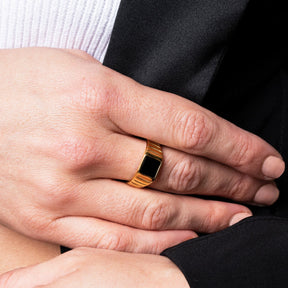 Anel com Pedra Natural Banhado a Ouro 18K