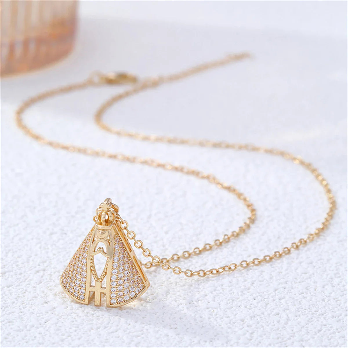 Colar Pingente Cravejado Santinha